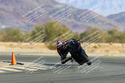 media/Jan-09-2022-SoCal Trackdays (Sun) [[2b1fec8404]]/Turn 14 (10am)/